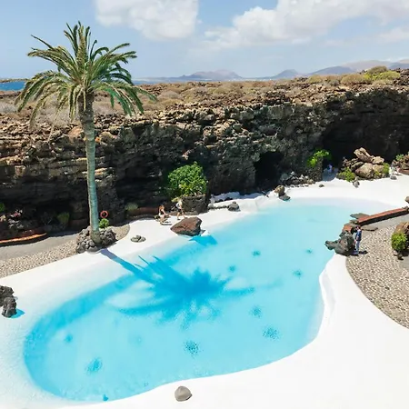 Marie Villa Puerto Calero